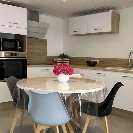 Maison Cosy Avec Terrasse, 4 Pers., Proche Centre - Fr-1-224b-195 Holiday home *