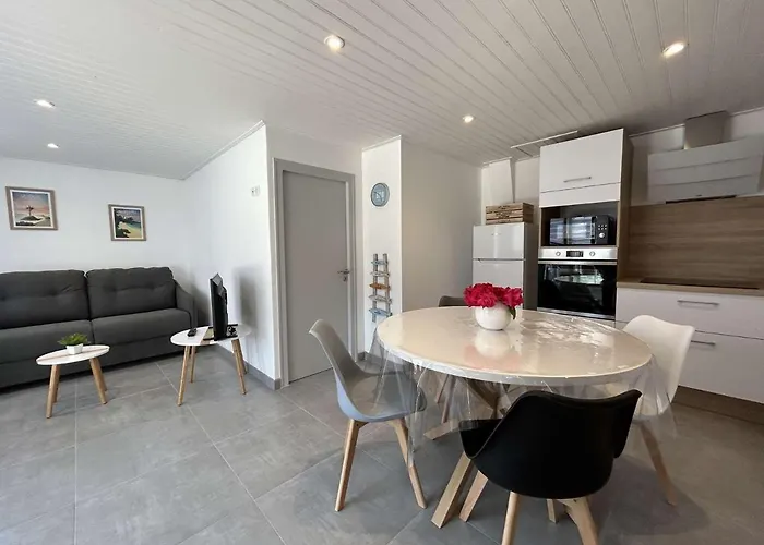 Maison Proche Centre Noirmoutier, Terrasse Et Parking - Fr-1-224b-195 * Noirmoutier-en-l'Ile